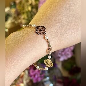 Vintage Avon Floral Gold Tone Bracelet